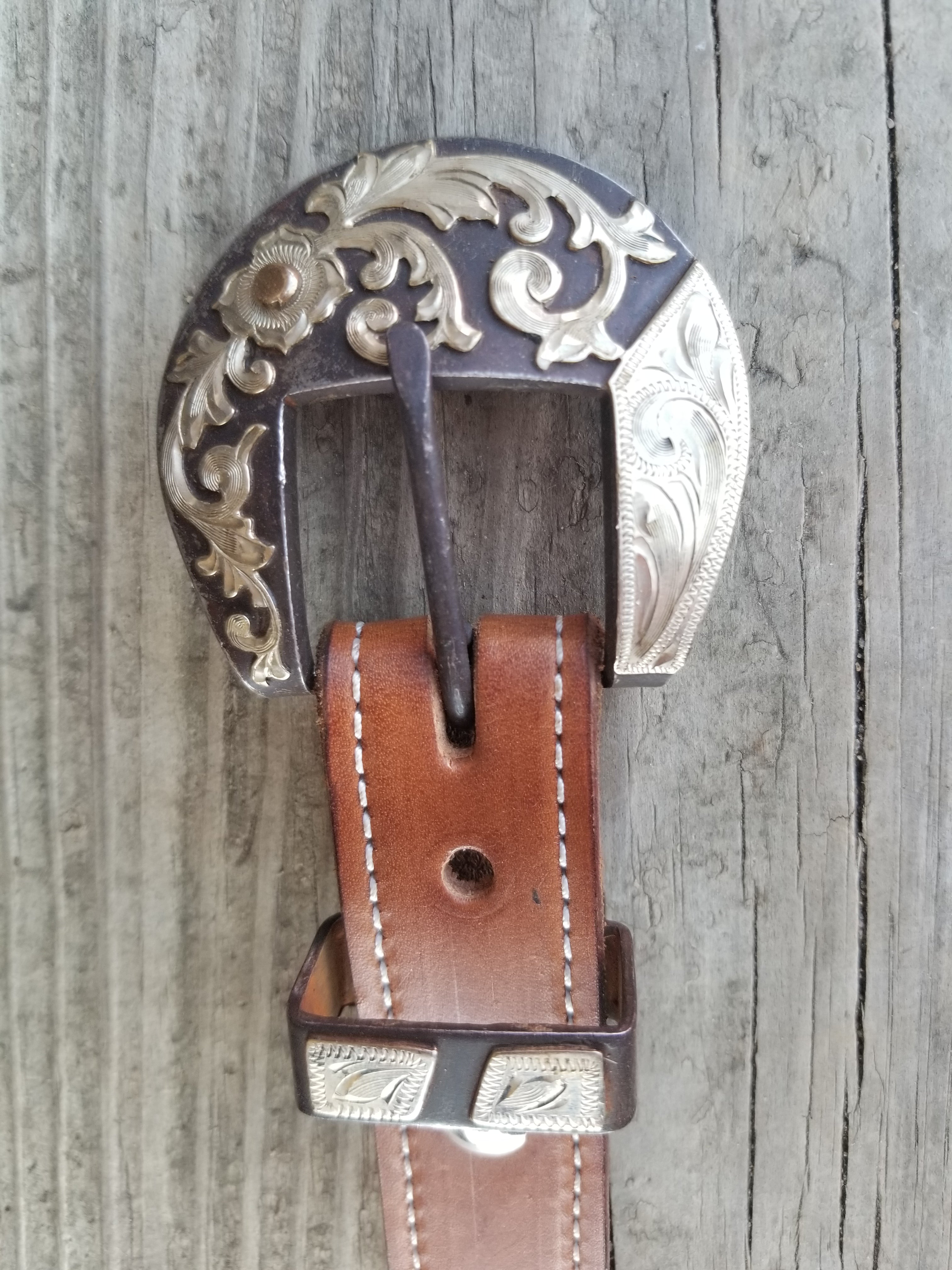 1 inch Slit Ear with iron buckle